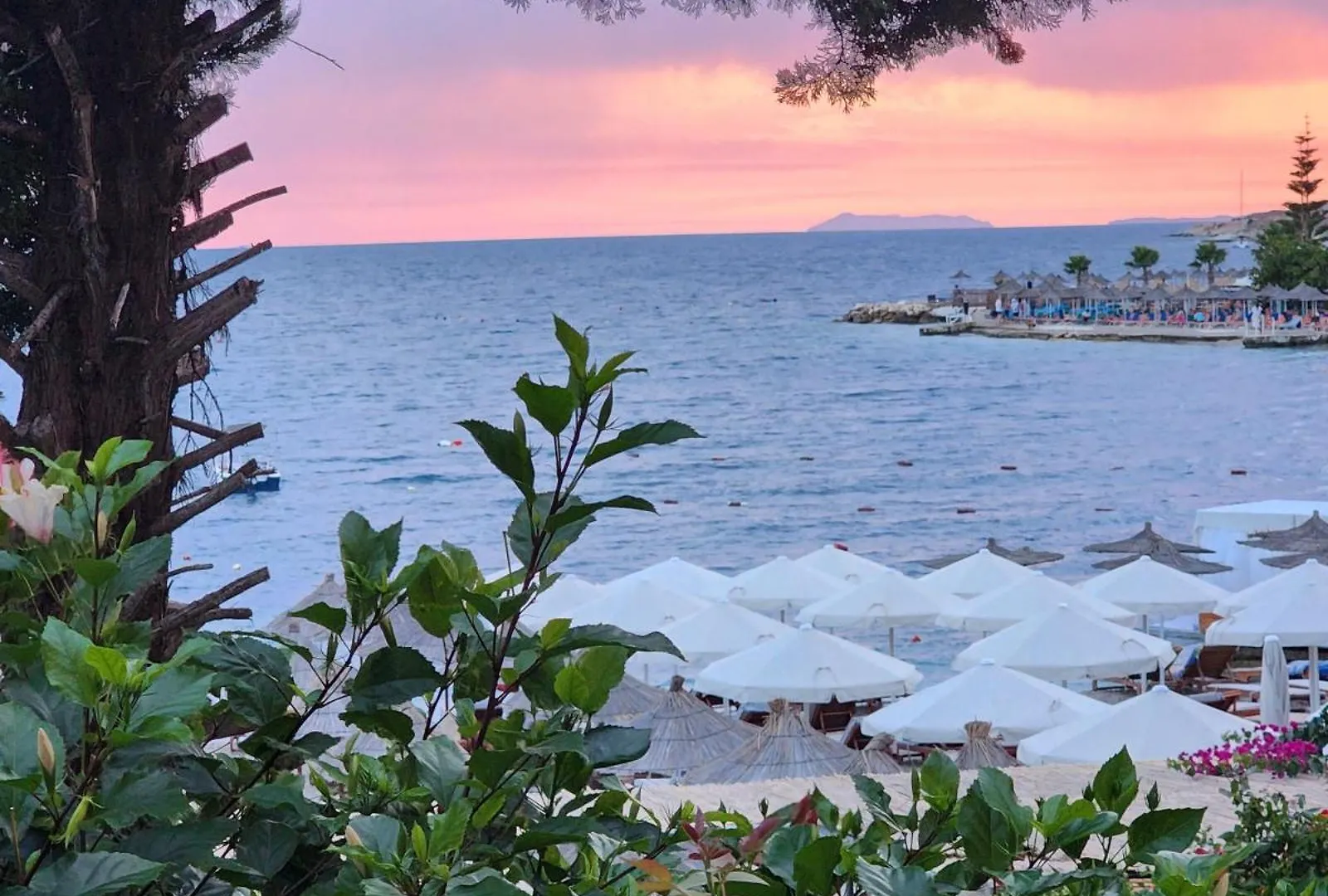 Amelie'S Apartments & Beach Saranda Albanië