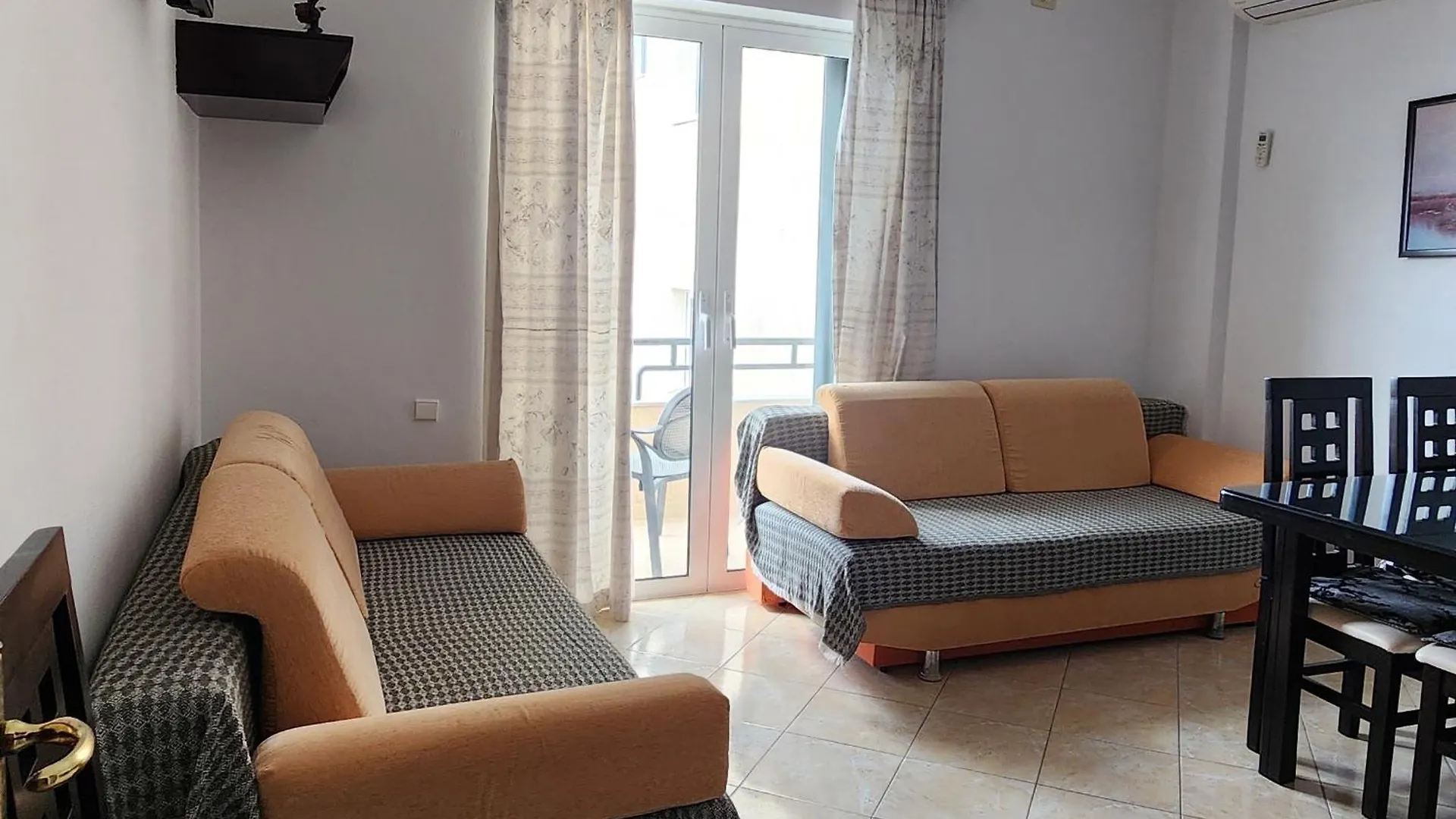 Amelie'S Apartments & Beach Saranda