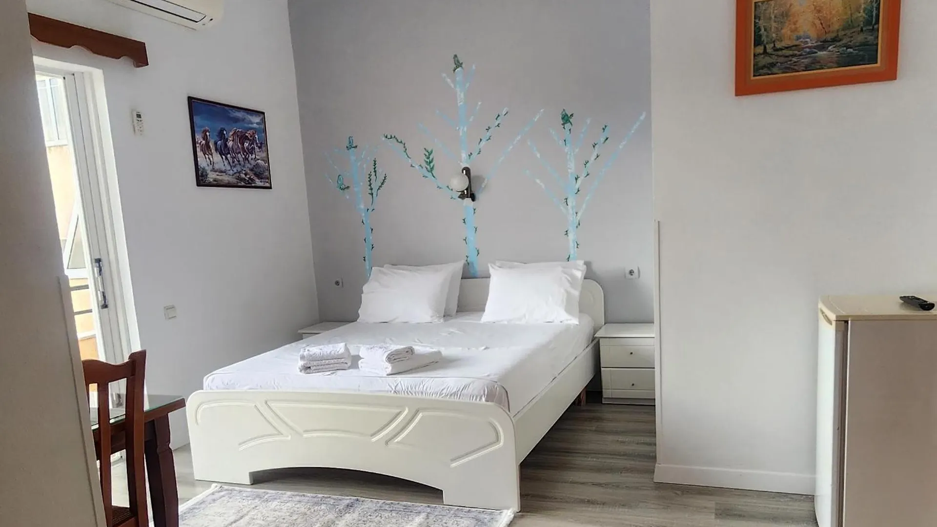 Hotel Amelie'S Apartments & Beach Saranda